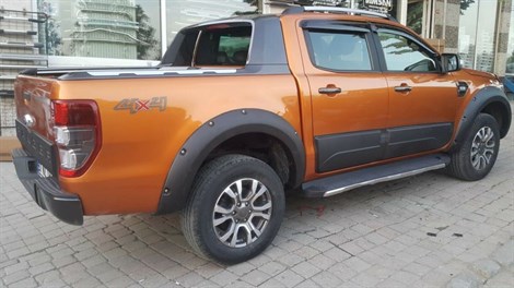 FORD RANGER 2015+ MATTE MATT BLACK SIDE DOOR BODY CLADDING