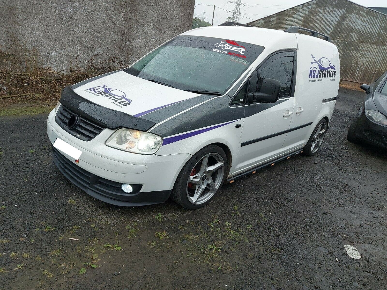 VW Touran 2004-2010 Black Gloss Bonnet Guard Deflector - Image 5