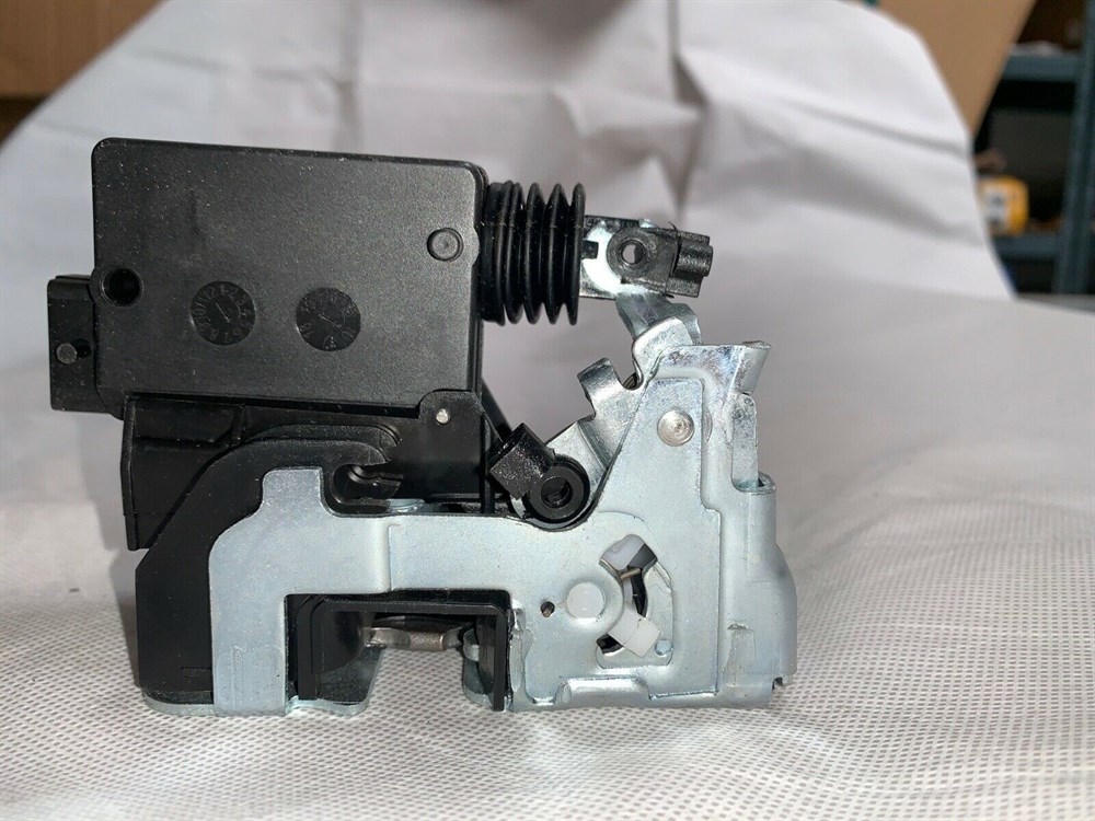 Central Door WITH Lock Engine Actuator Front RIGHT Renault Master 2003-2010 - Image 5