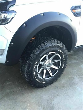 Fender Flare Wheel Arch Extensions for Nissan Navara D 40 2018 on with Add Blue - Image 5