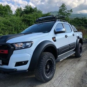 FITS TOYOTA HILUX 2015+ MATTE BLACK BODY CLADDING SIDE DOOR