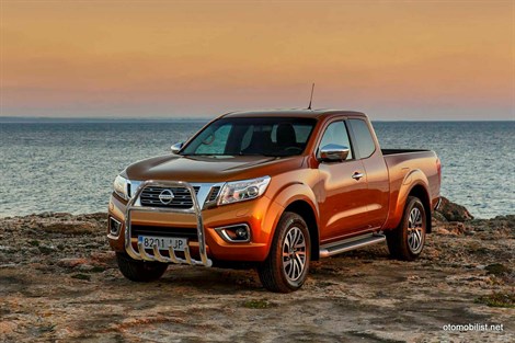 Nissan Navara Chrome AXLE NUDGE A-BAR, BULL BAR 2016+