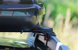 VOLKSWAGEN PASSAT VARIANT 2010-2014 BLACK LOCKABLE ROOF RACK CROSS BAR - Image 5