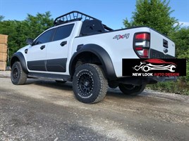 VW AMAROK 2017+ MATTE BLACK BODY CLADDING SIDE DOOR - Image 5