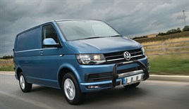 VW Transporter PREDATOR BULL BAR 2004 – 2016 - Image 5