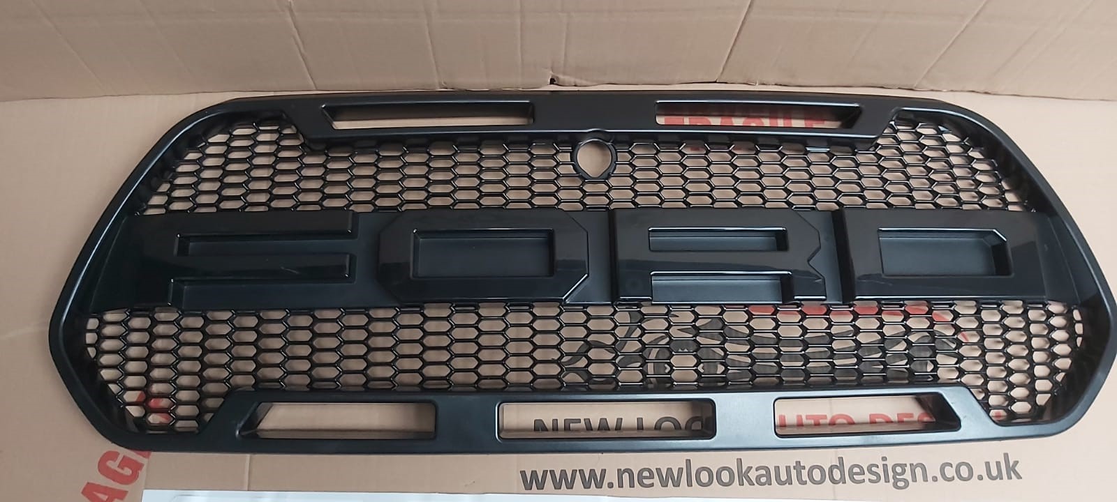Fits TRANSIT MK8 2014 - 2018 FRONT BUMPER GRILLE White - Image 4