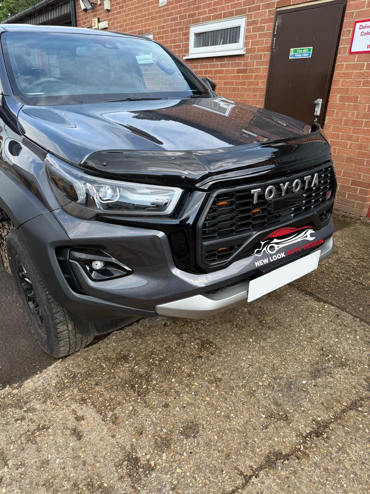 Bonnet Guard Protector For Toyota Hilux 2016+ - Image 14