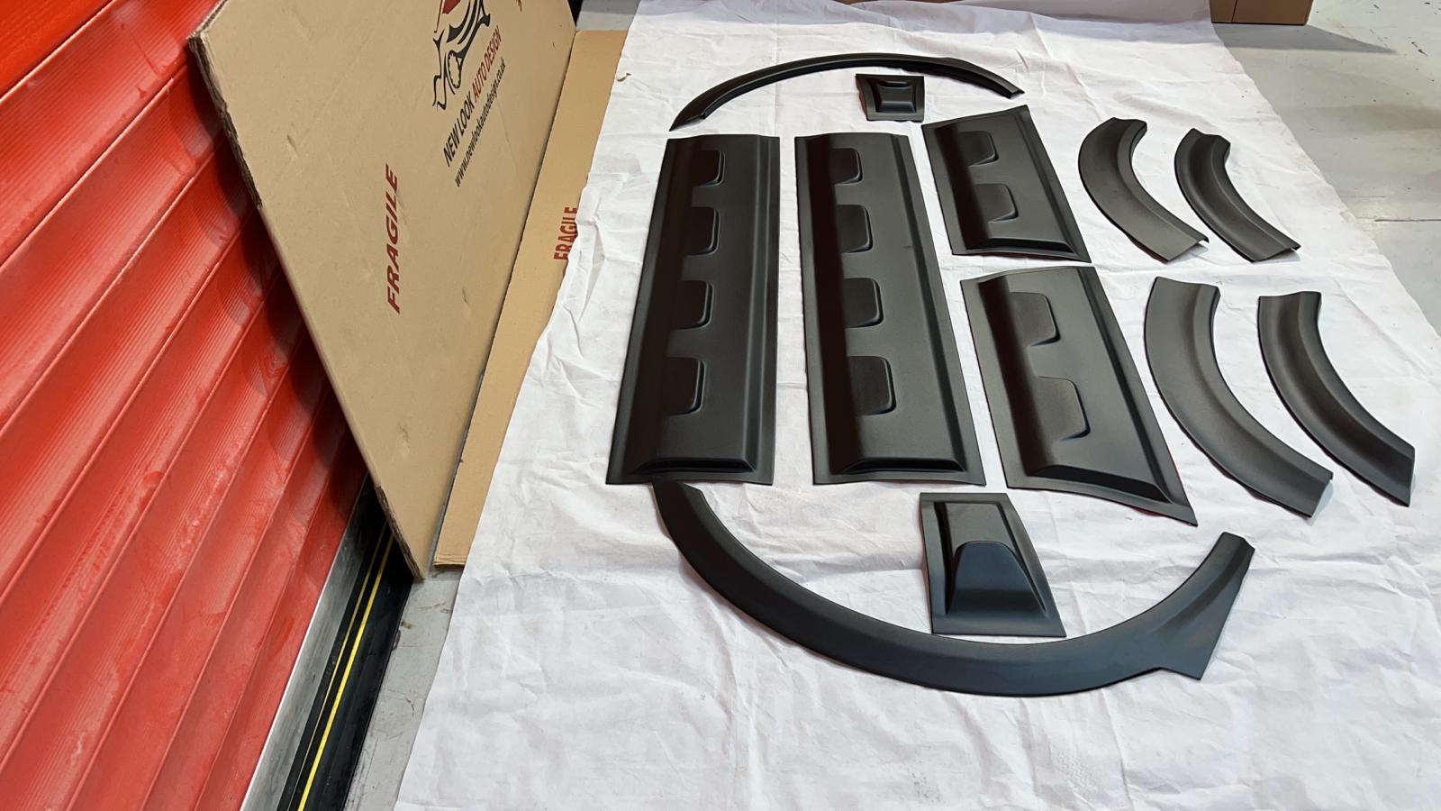 FITS FORD TRANSIT SWB WHEEL ARCHES FENDER FLARES BLACK ABS PLASTIC 2002-2006 - Image 4