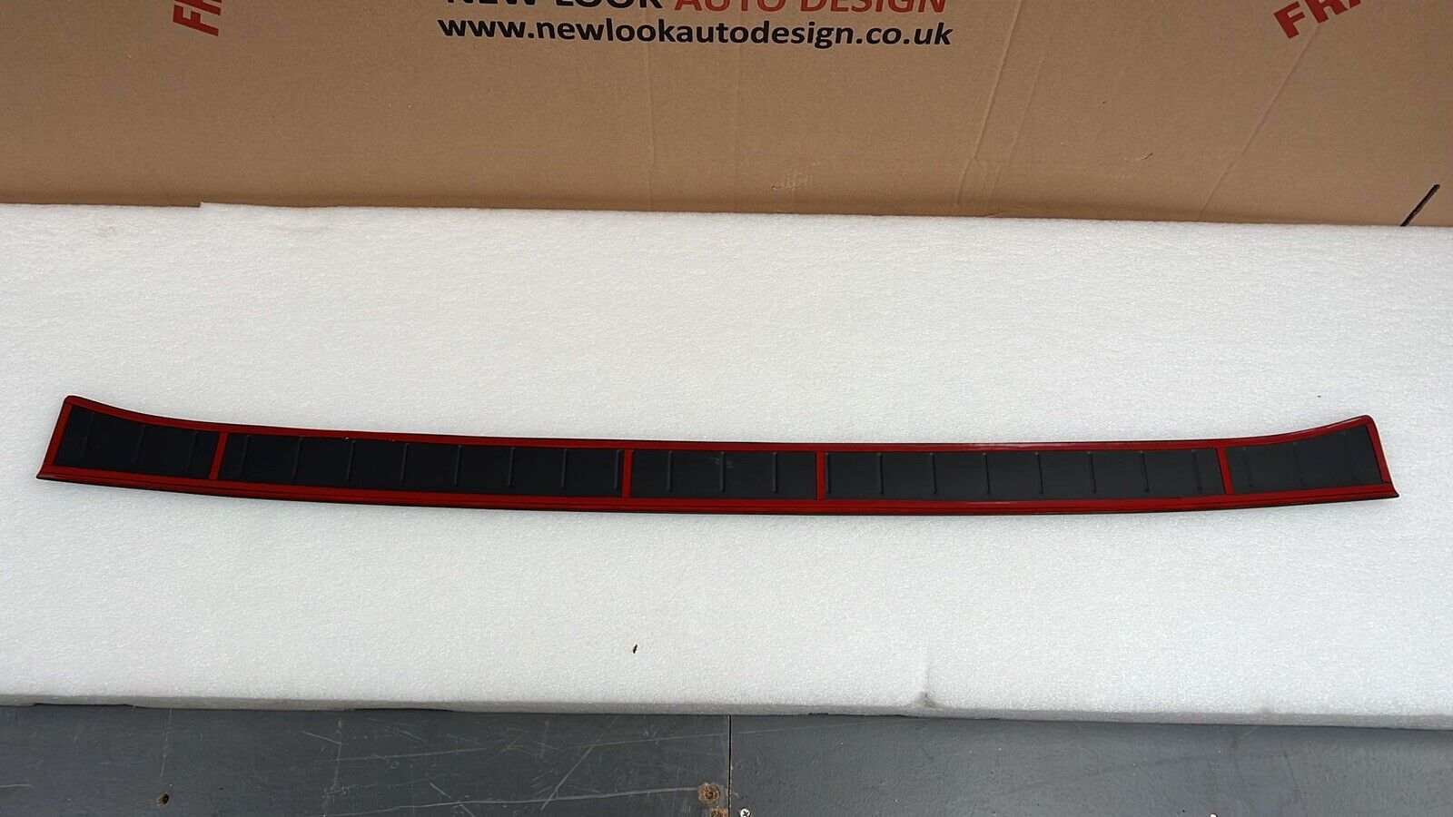 BLACK ABS Rear Bumper Protector Guard FOR Mercedes Sprinter 2018+ - Image 4