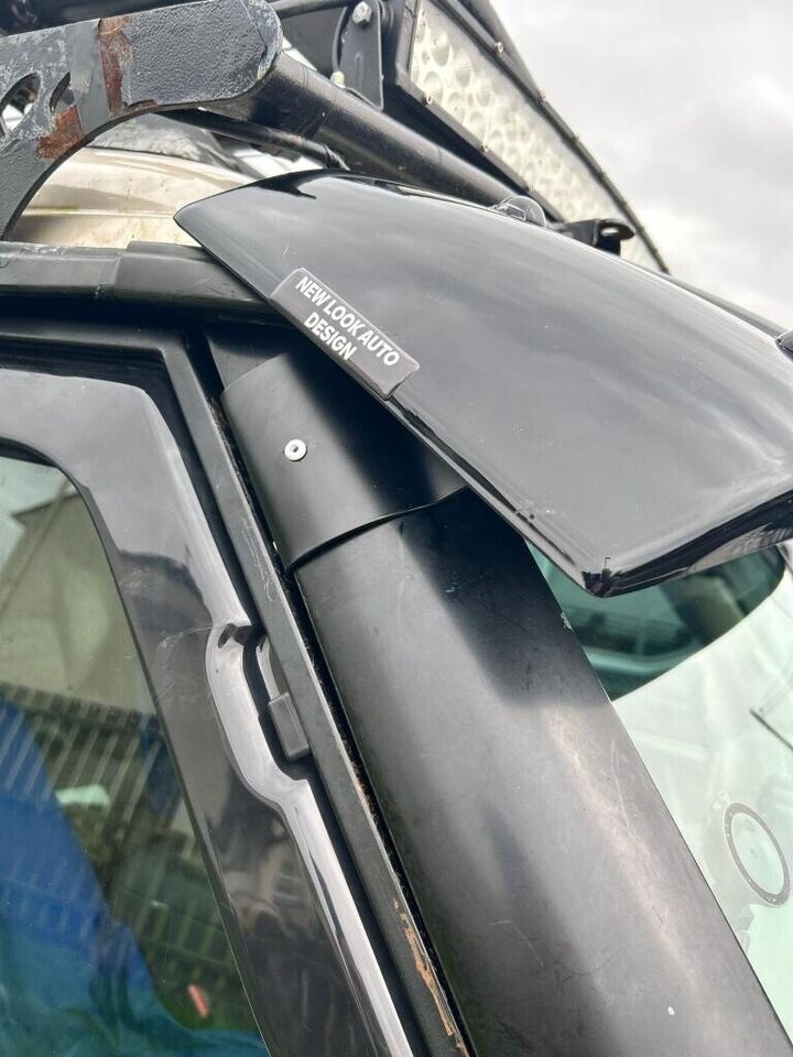 Mitsbubishi L200 2015+ Sun Visor Black Acrylic - Image 4