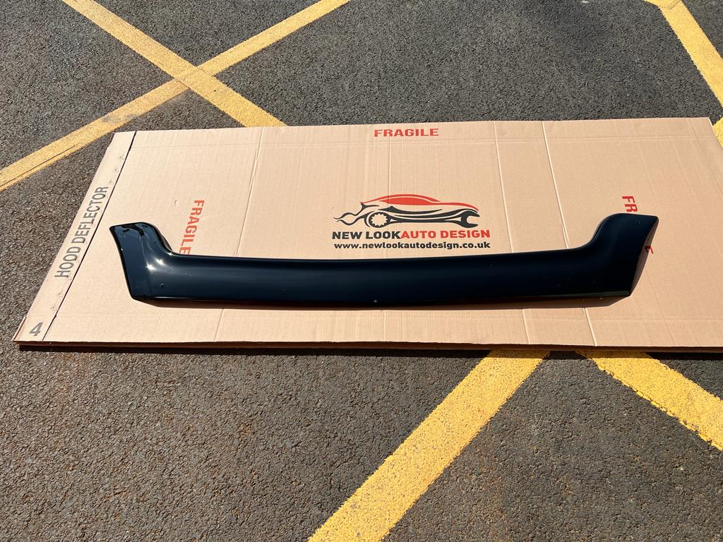 Iveco Daily 2007-2013 Black Acrylic Sun Visor and Bug Guard Set - Image 13