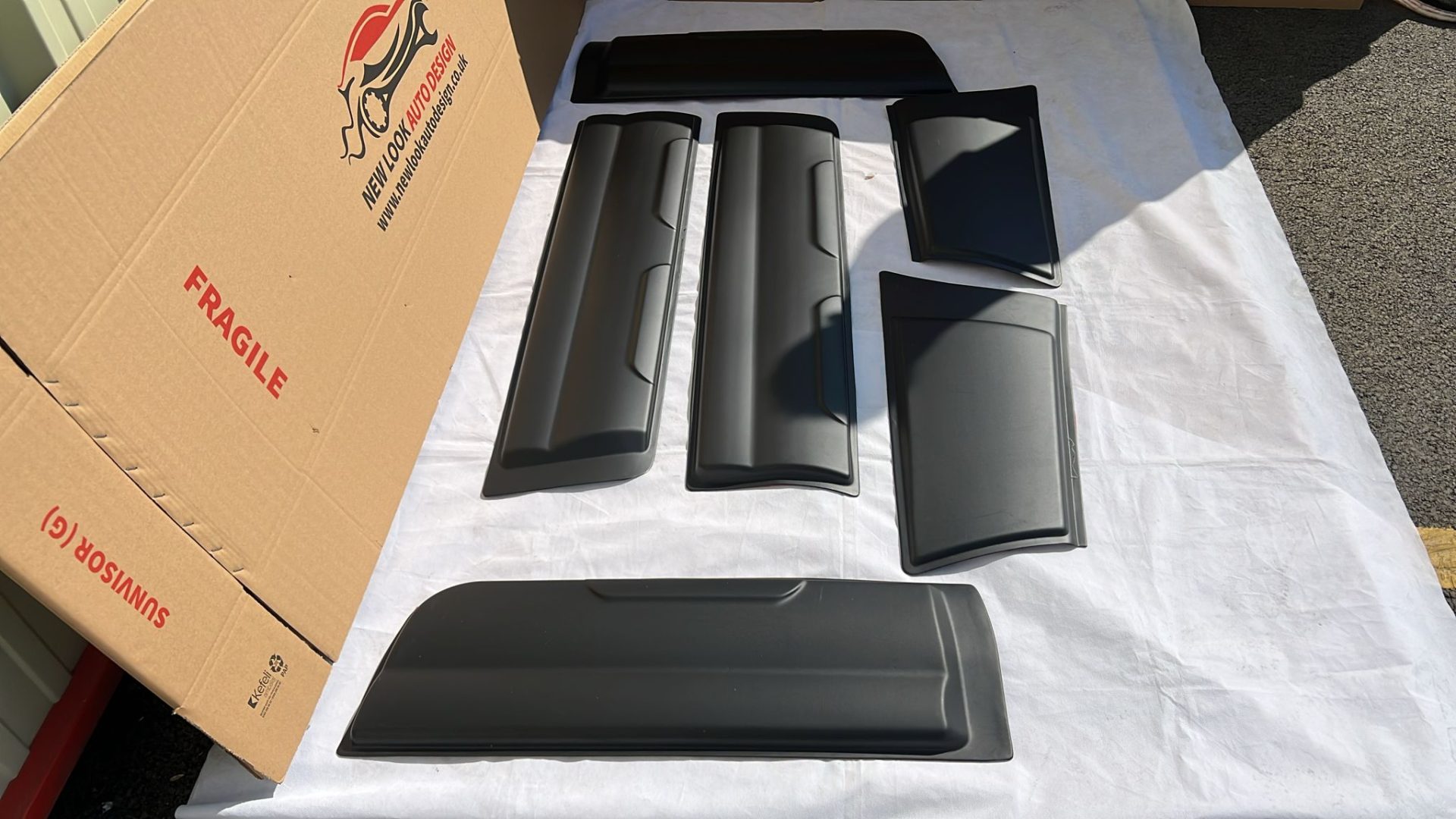 Body Cladding Black side panels for Toyota Hilux 2015+ - Image 4